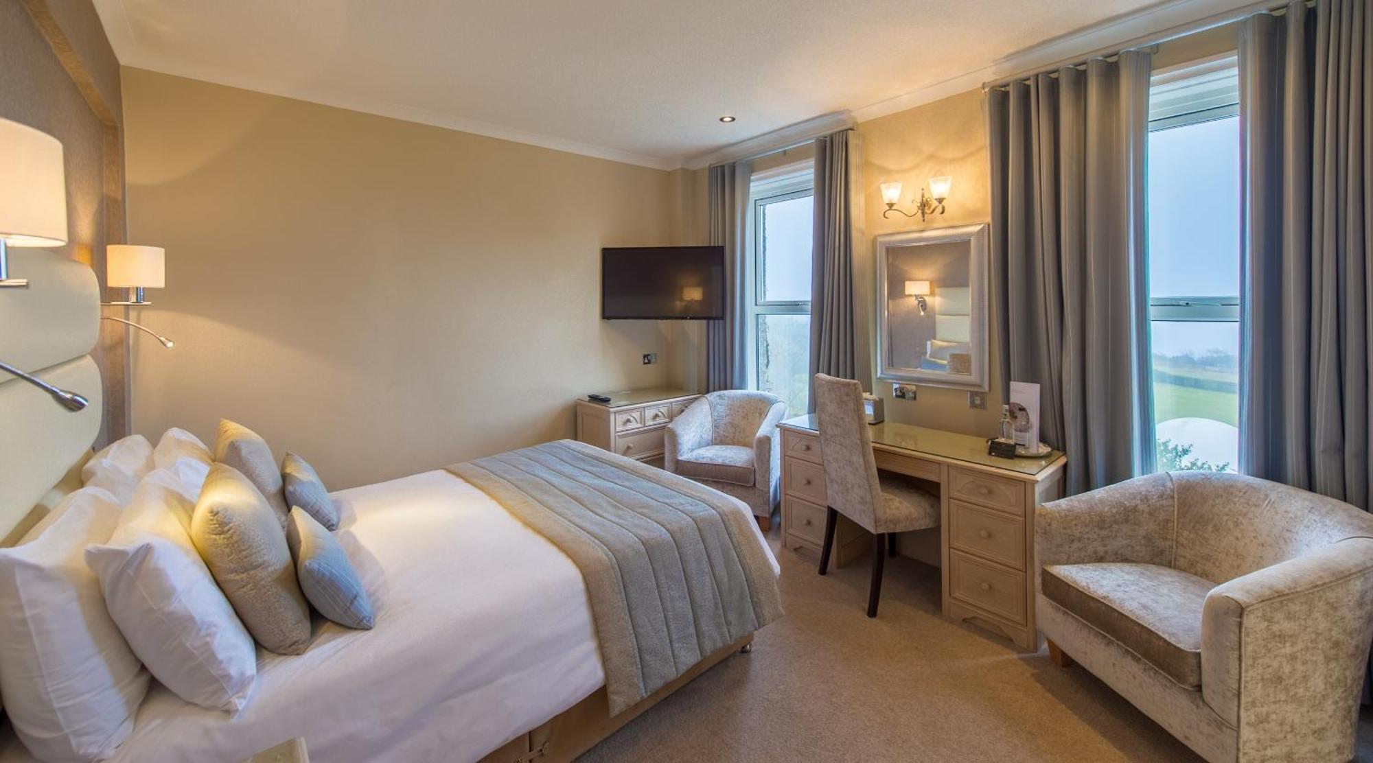 The Carlyon Bay Hotel And Spa St Austell Ngoại thất bức ảnh